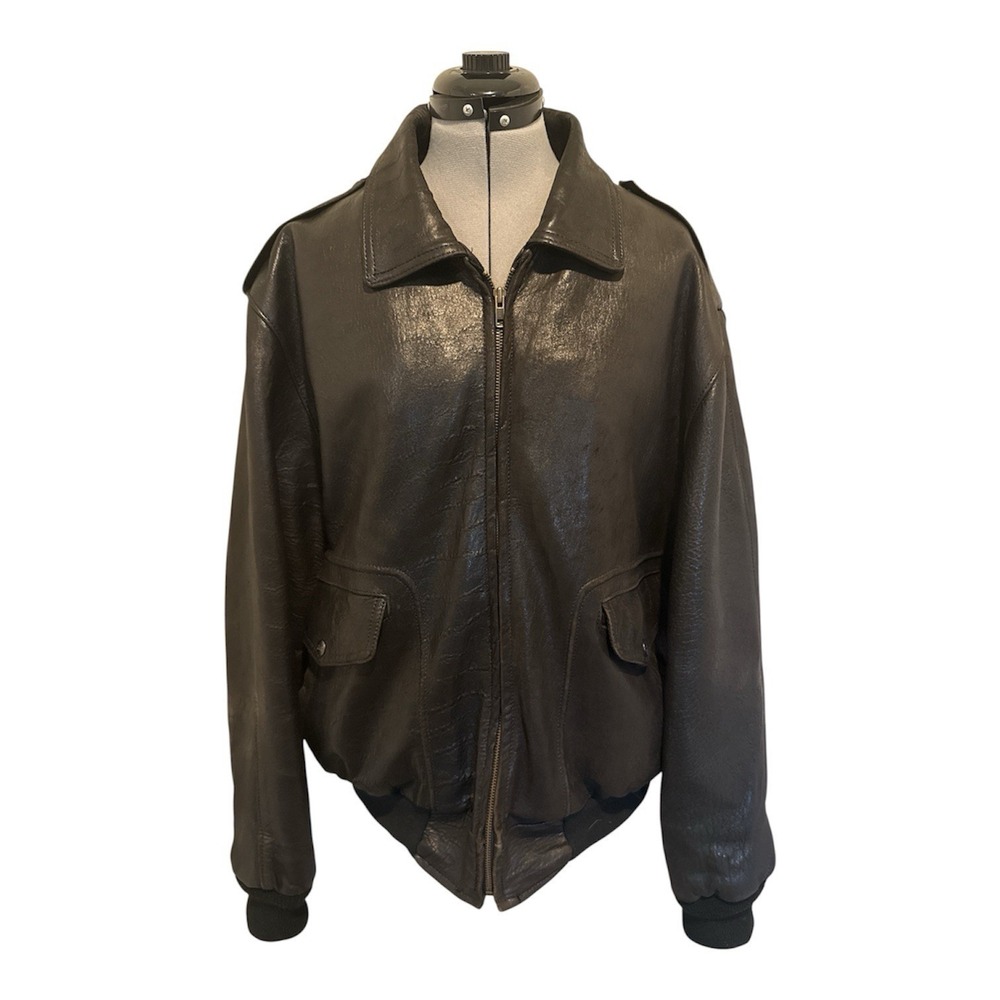 Reed Men's Black Bomber Cow Leather Jacket Large‎ ribbed cuffs Shoulder epaulets